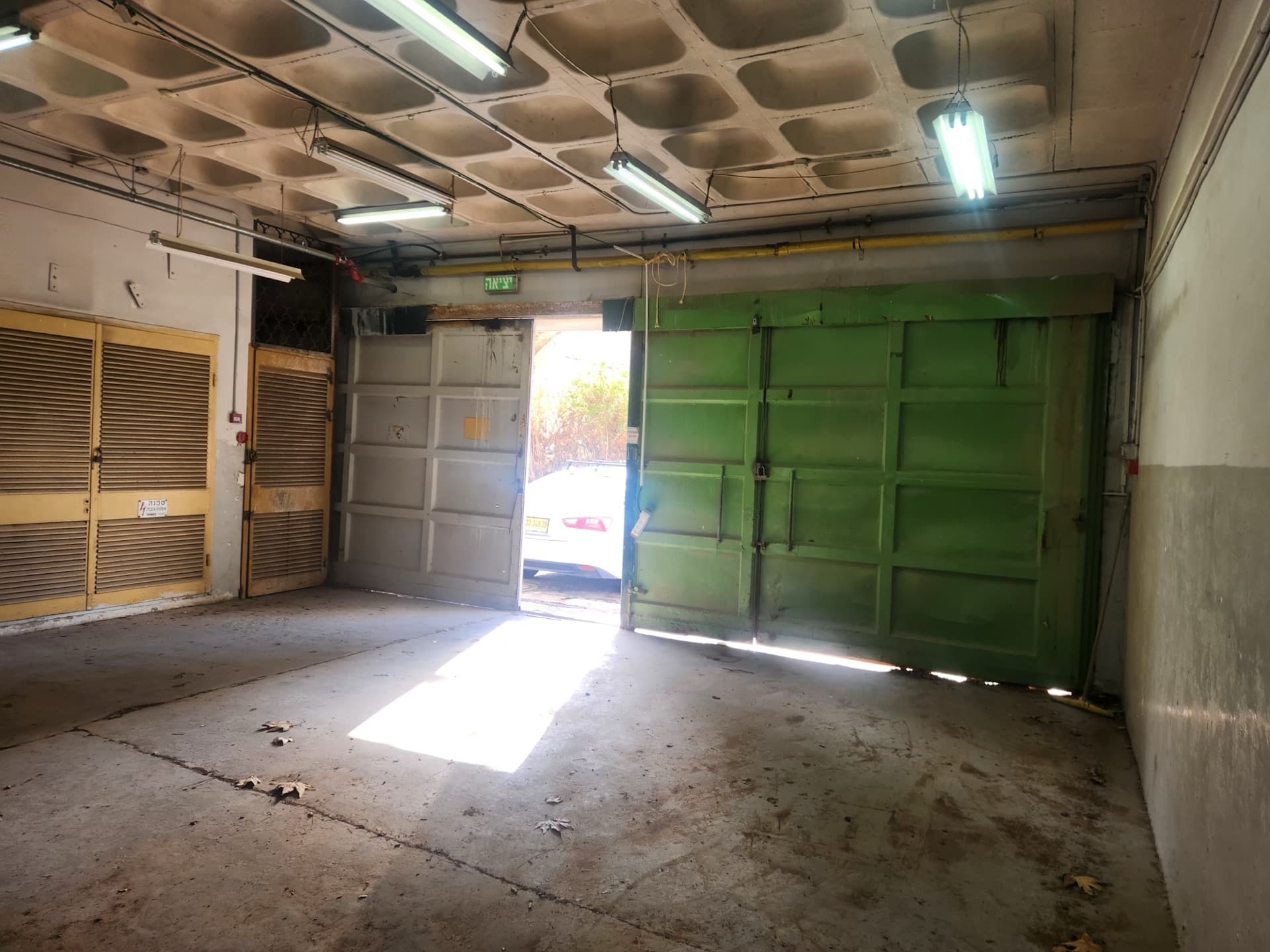 For rent: Industrial, storage and logistics space in Har Hotzvim, Jerusalem | 2,000 m² — image 2