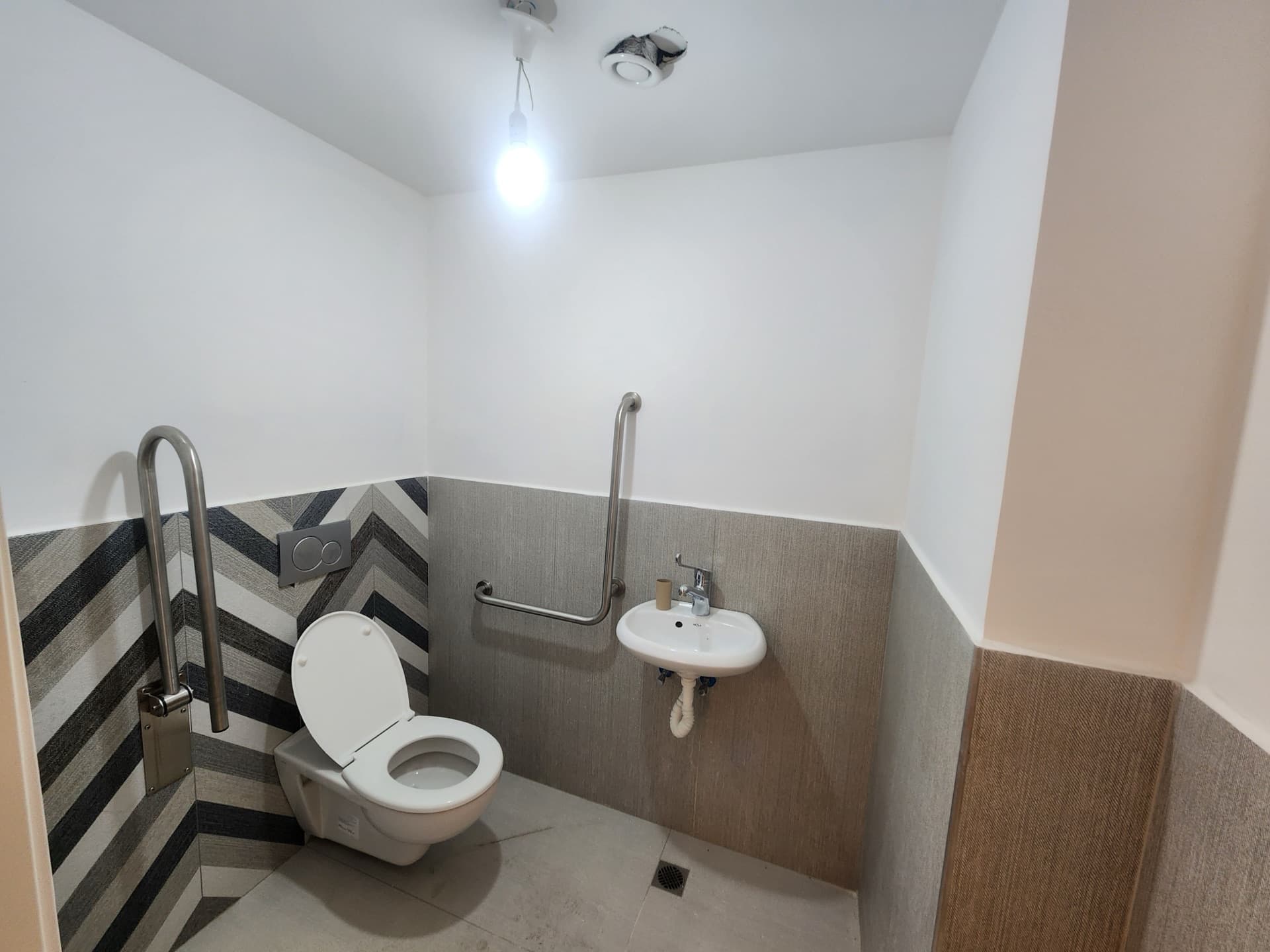 For rent: Parking property in City Center, Jerusalem — image 6