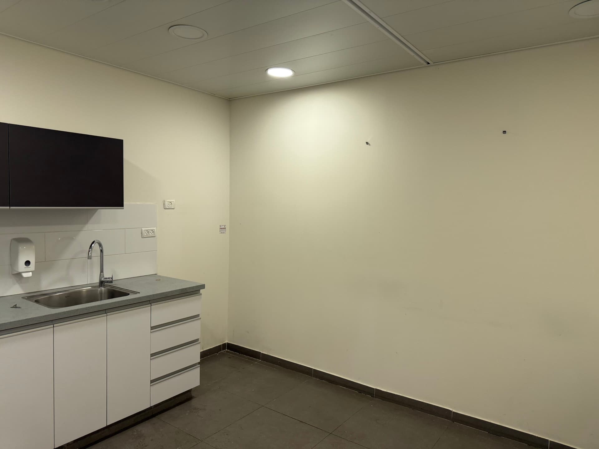 Office space for your next move in City Center, Jerusalem — image 11