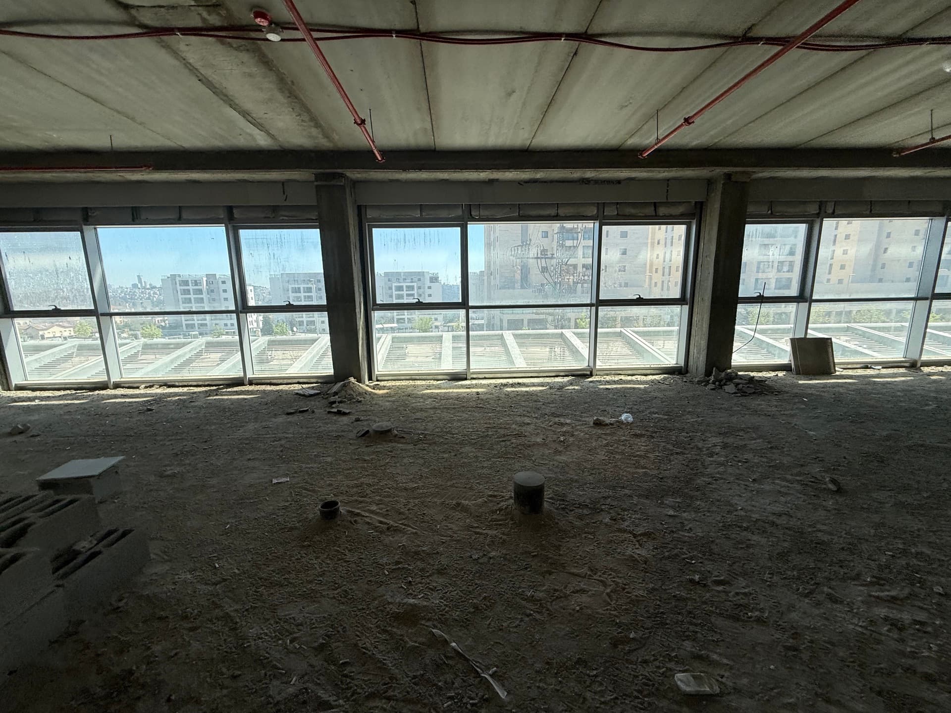 Office space for your next move in Mevaseret Zion | 1,850 m² — image 4