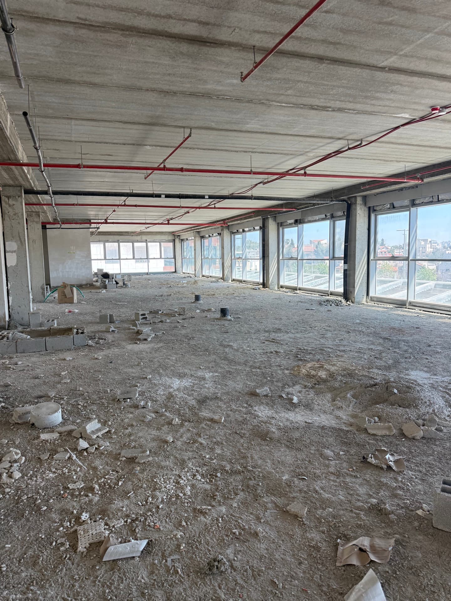Office space for your next move in Mevaseret Zion | 1,850 m² — image 11
