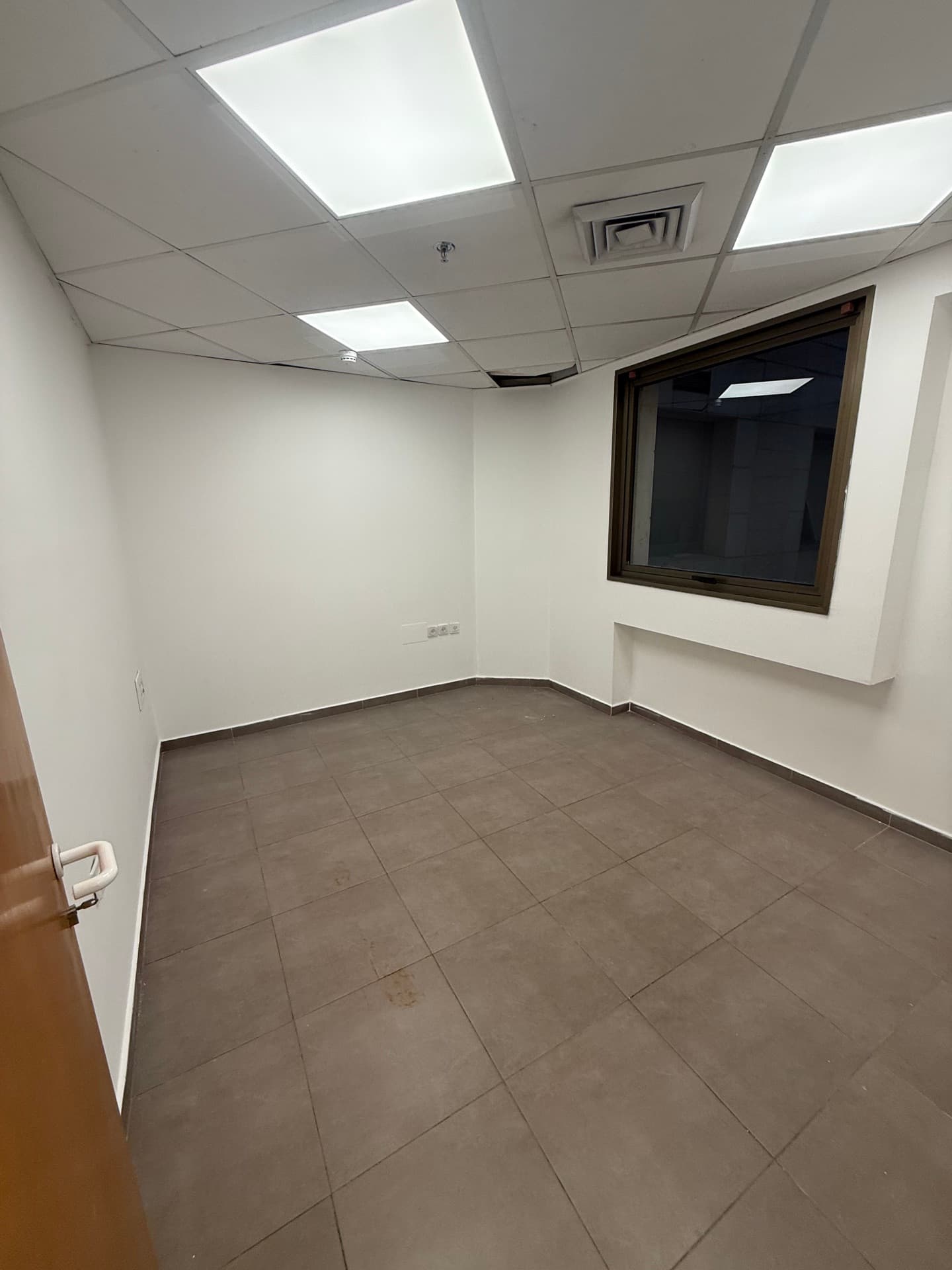 Office space for your next move in City Center, Jerusalem | 50 m² — image 2