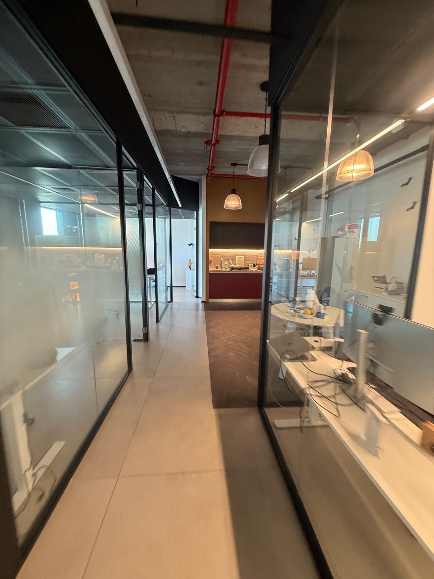 For rent: Office space for your next move in Tel Aviv | 290 m² — image 10