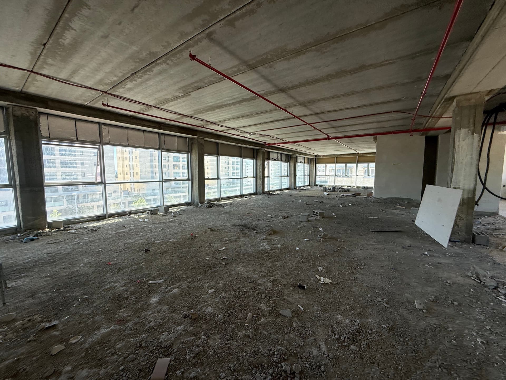 Office space for your next move in Mevaseret Zion | 1,850 m² — image 11