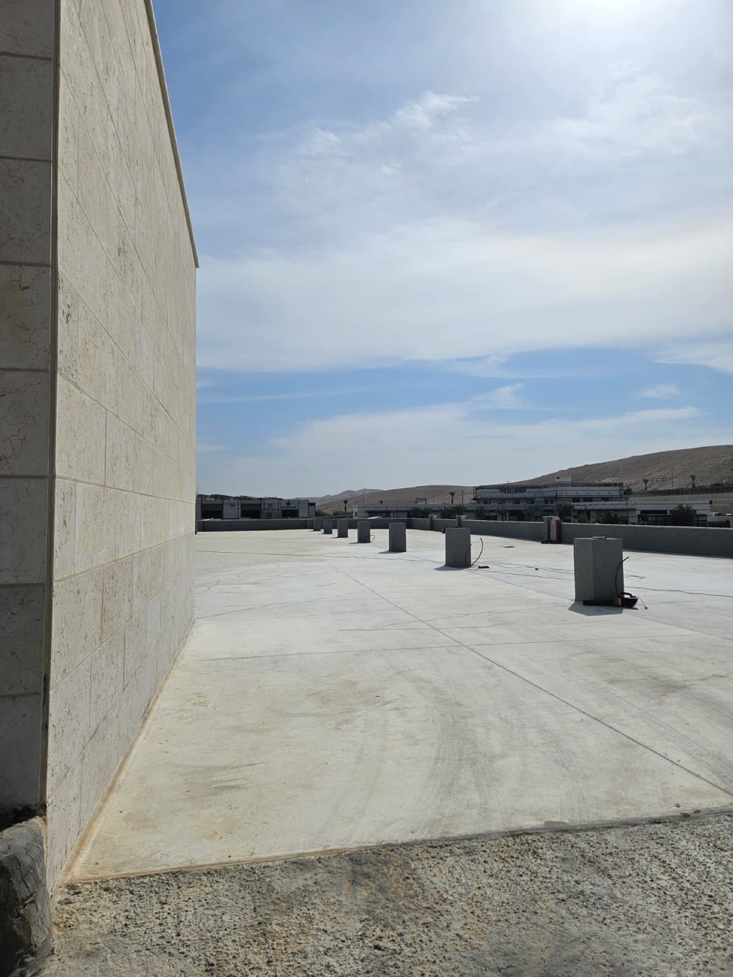 משרד לעסק הבא שלכם במישור אדומים, מעלה אדומים — תמונה 6