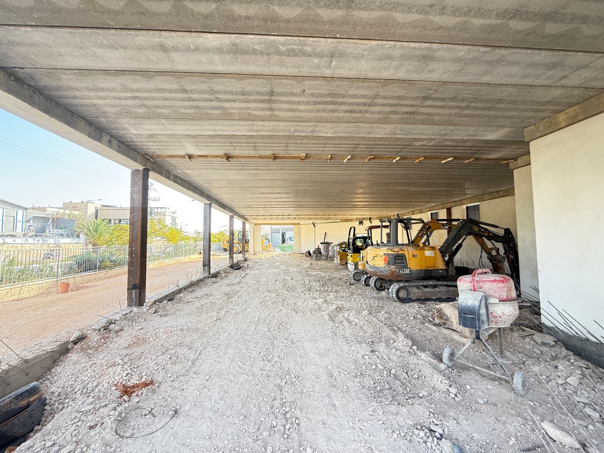 חלל לבית קפה ולאירוח במישור אדומים, מעלה אדומים | 300 מ״ר — תמונה 5