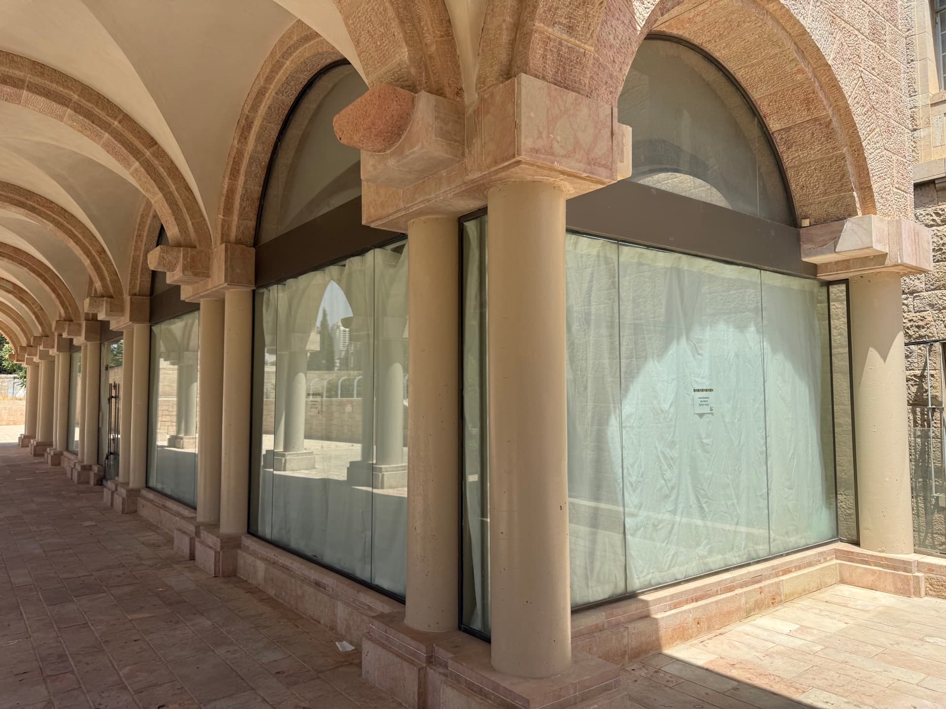 Retail shop for your next commercial opportunity in City Center, Jerusalem — image 4