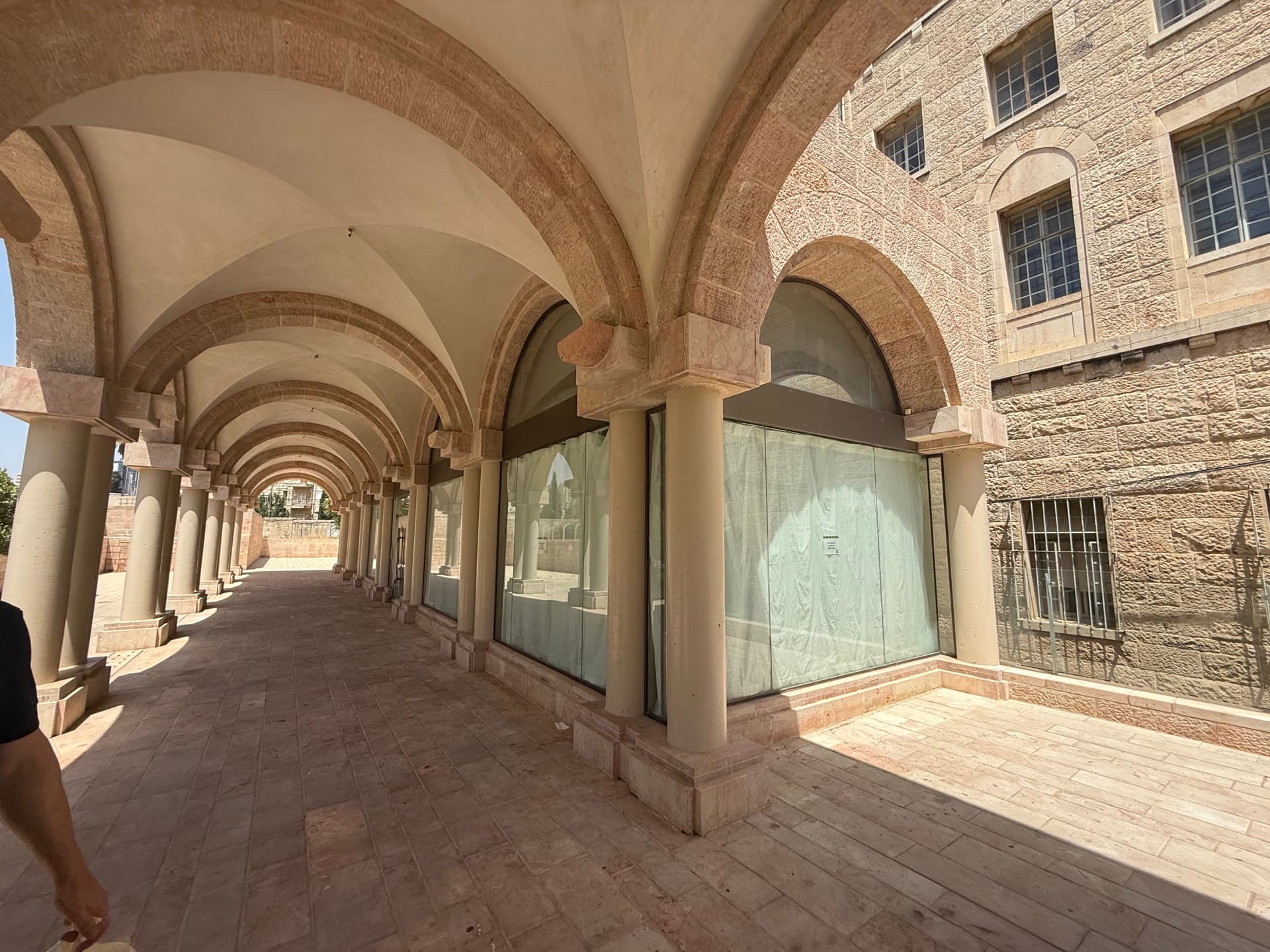 Retail shop for your next commercial opportunity in City Center, Jerusalem — image 6