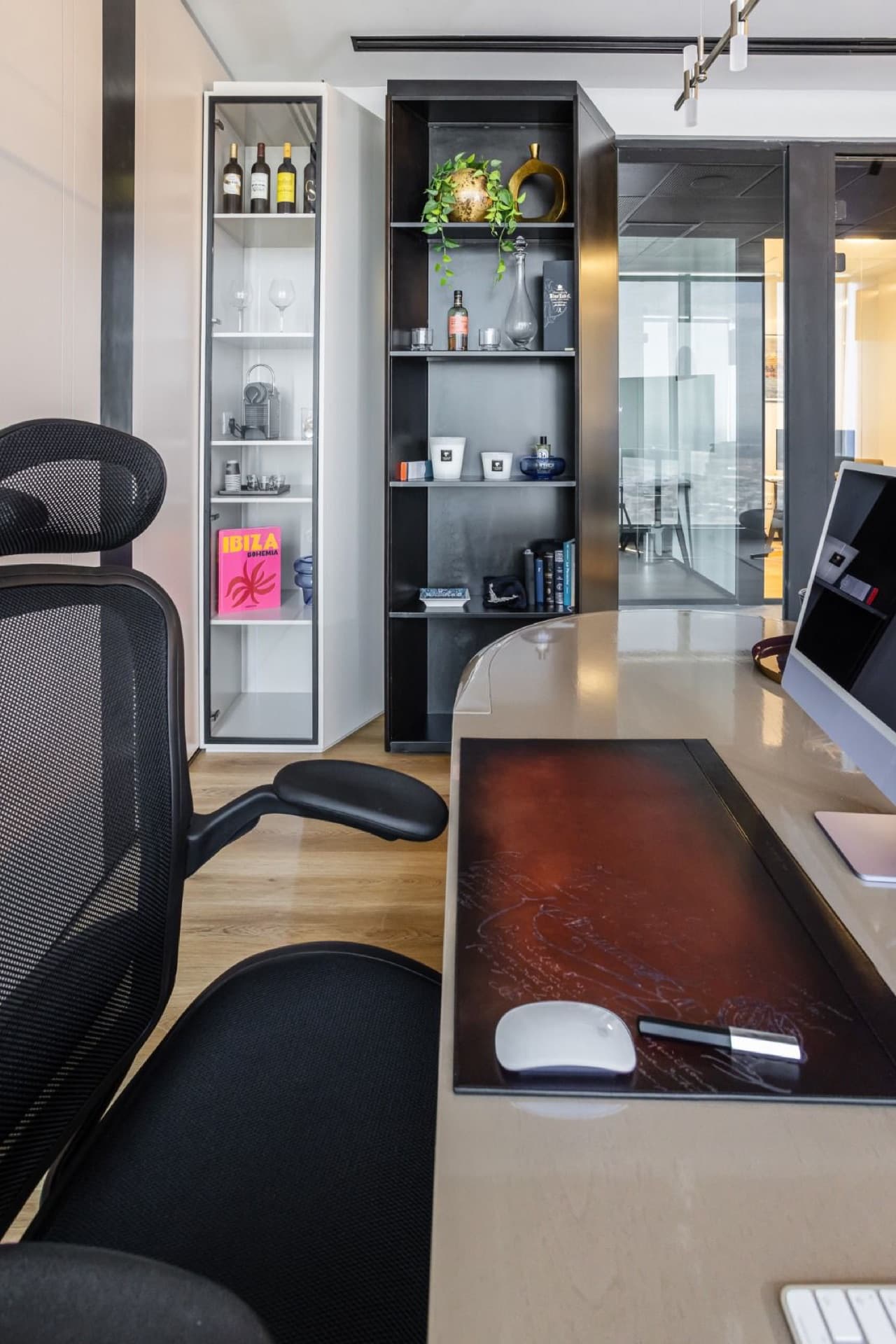 Office space for your next move in Hachsharat HaYishuv Building, 6 Jabotinsky Street, Bnei Brak | 175 m² — image 7