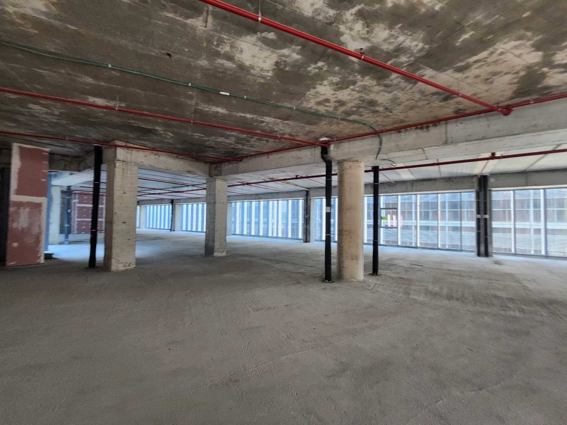 For rent: Commercial space for your next opportunity in Har Hotzvim, Jerusalem — image 8