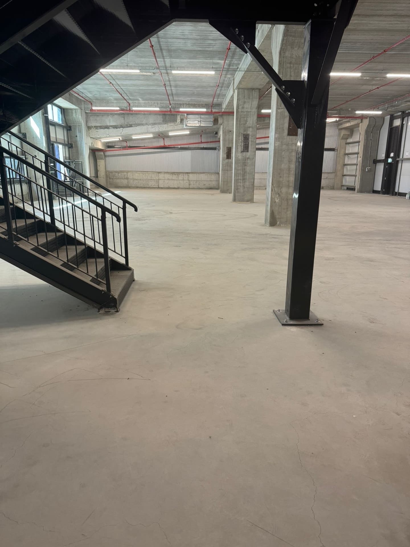 Industrial, storage and logistics space in Hevel Modi'in Industrial Zone, Modi'in — image 2