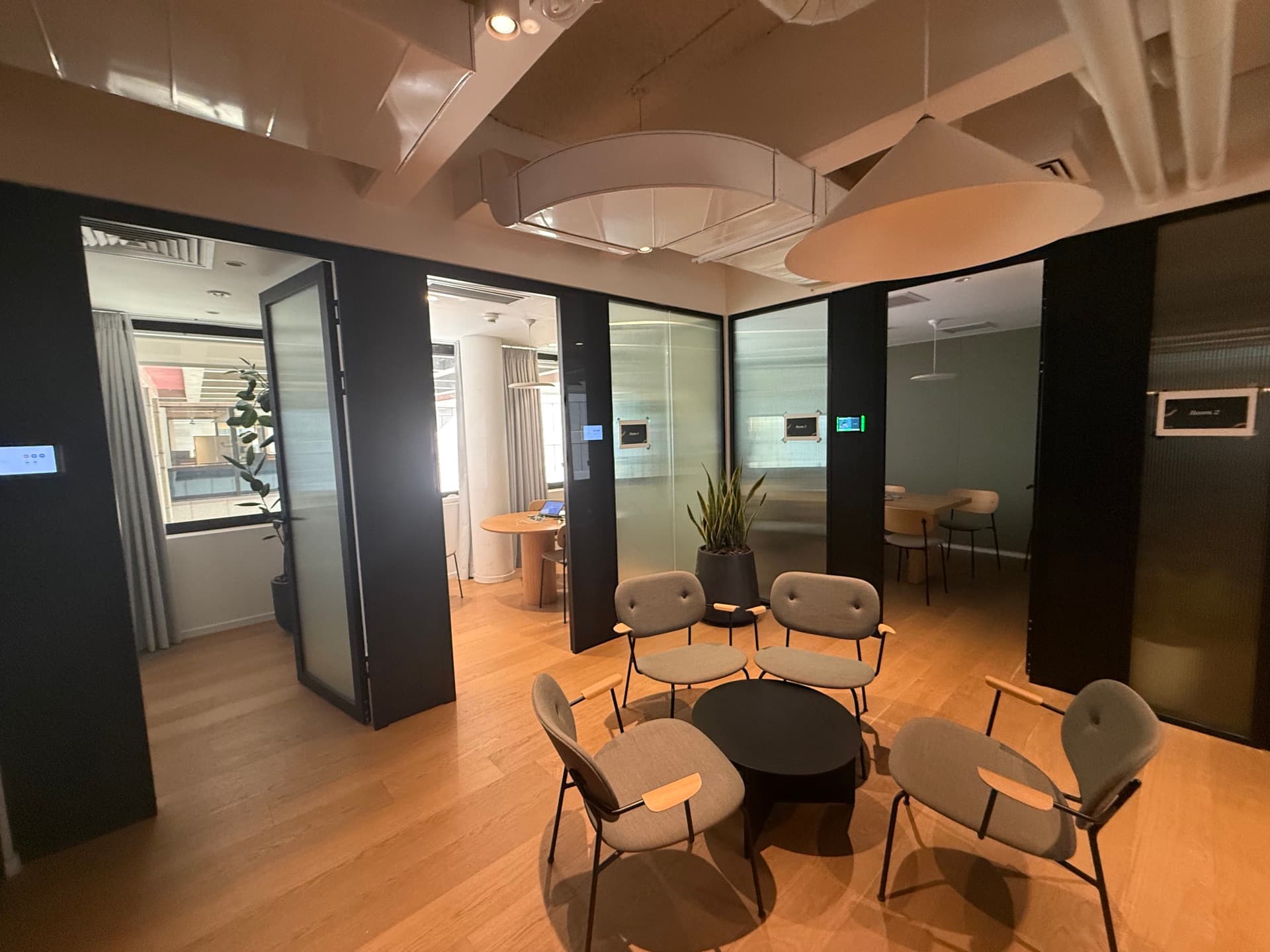 For rent: Office space for your next move in Riscified Building, Shaul HaMelech Street, Tel Aviv | 2,000 m²