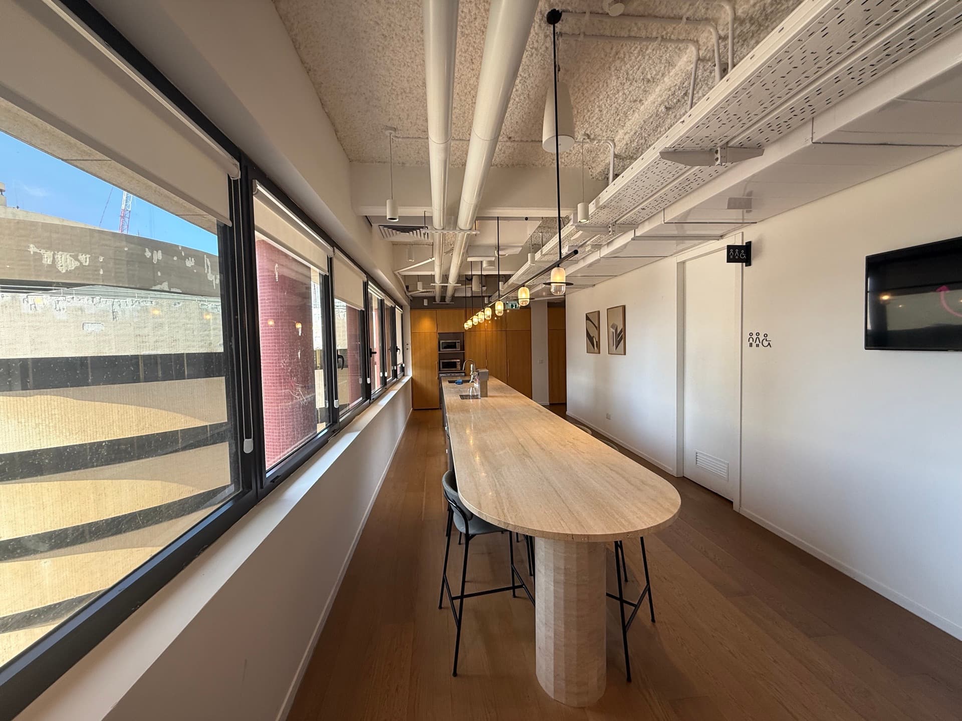 For rent: Office space for your next move in Riscified Building, Shaul HaMelech Street, Tel Aviv | 2,000 m² — image 5